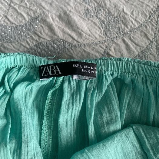 Zara Bardot style blouse. Size L