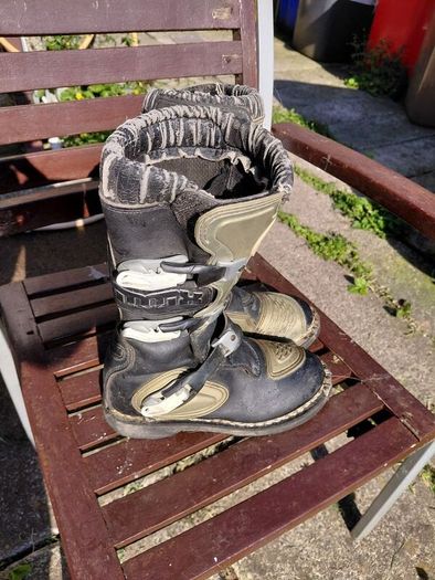moto x boots