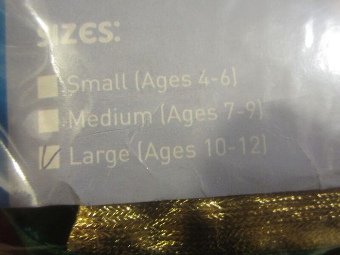 Child king..... age 10/12 .... NEW