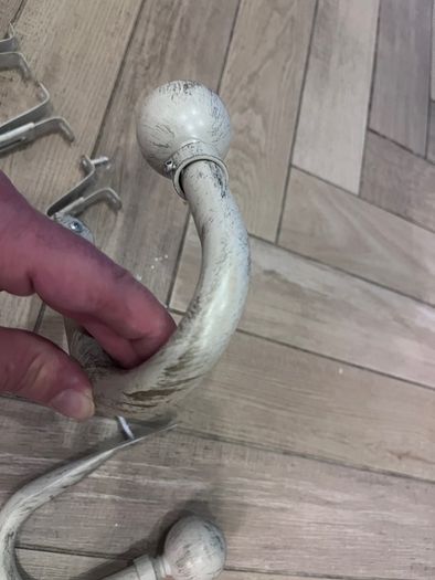 curtains and curtain pole