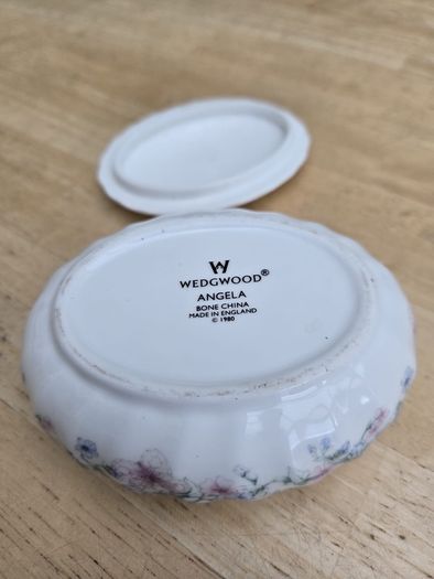 Vintage Wedgewood Fine Bone China Oval Lidded Dish