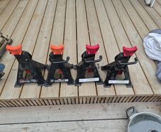 4 car stands