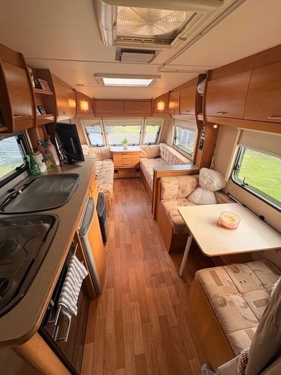 Compass Corona 524 Caravan 2009
