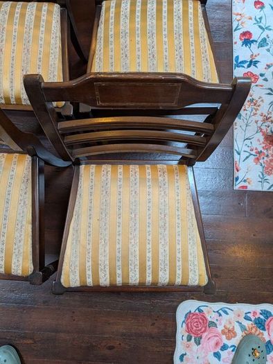 4 Chairs for collection