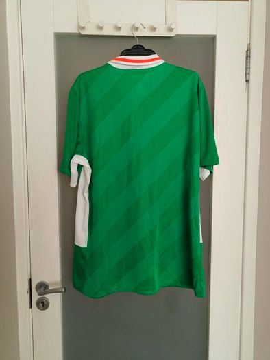 Retro 2016/17 Republic of Ireland Home Jersey