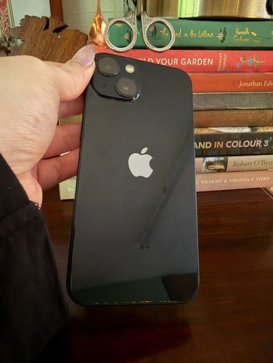 Apple iPhone 13 128GB Midnight Black unlocked and boxed