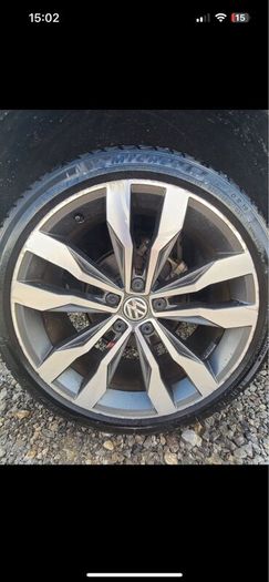 Low Mileage !! Vw Troc R-line. Highspec.sunroof