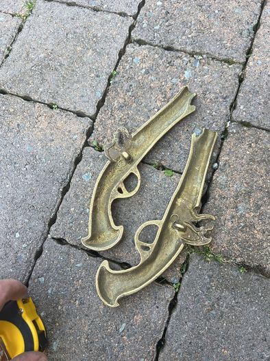 brass decor