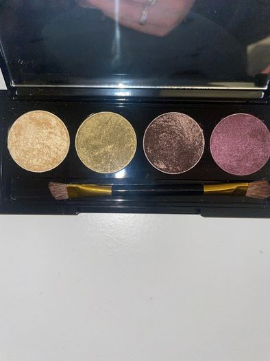 No7 eyeshadow palette