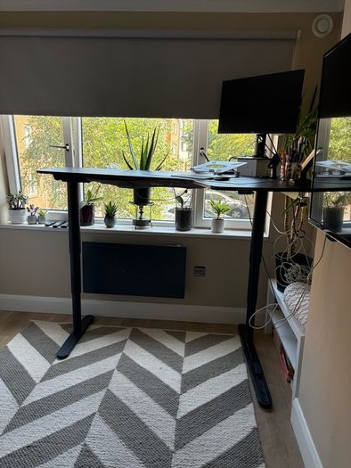Large IKEA electric sit-stand corner desk