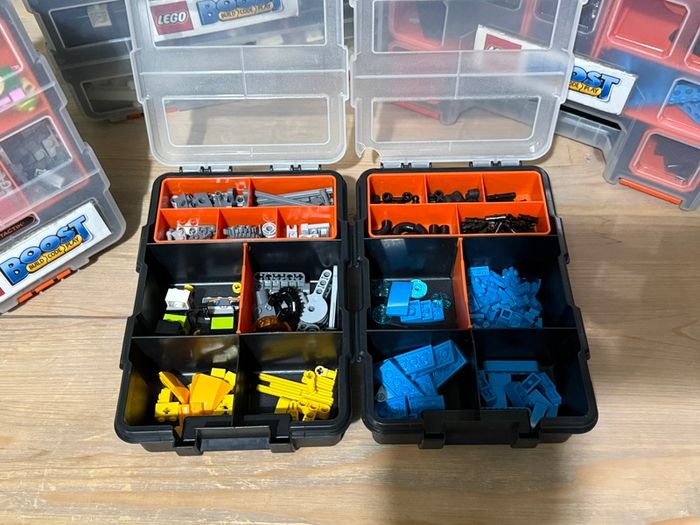 Lego - 17101 - BOOST Creative Toolbox