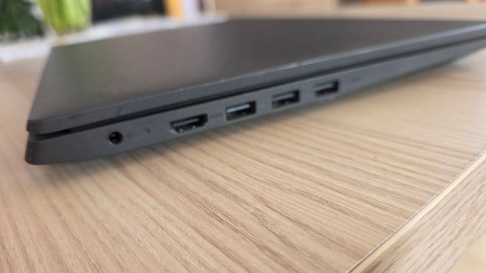 Lenovo V15 Ada 15.6" 8gb Ram