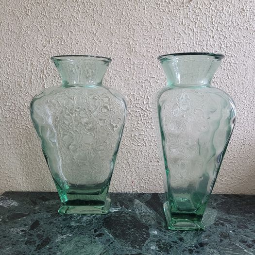 Vintage pair of XL parlane glass vases