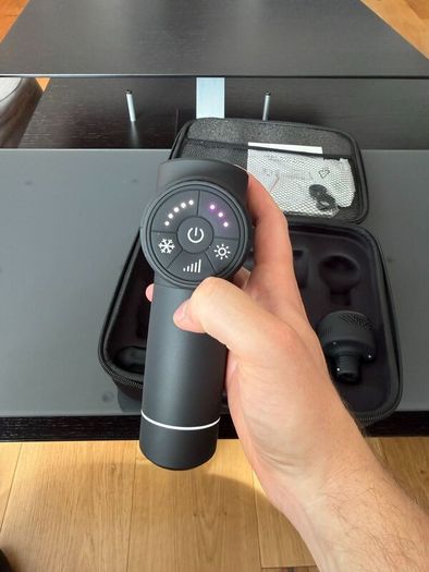 Heat & Cold Massage Guns  60