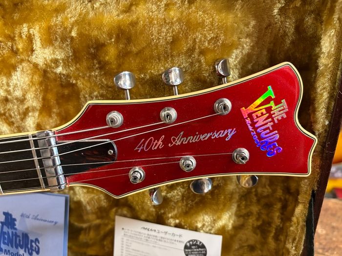 Aria VM-2001 "The Ventures" 40th Anniversary Limited Edition Model Red 2001