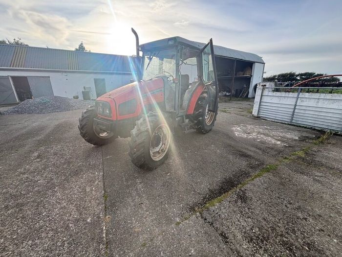 1999 Massey Ferguson  4225
