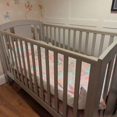 Mamas & Papas Cot / Toddler Bed & Changing Unit