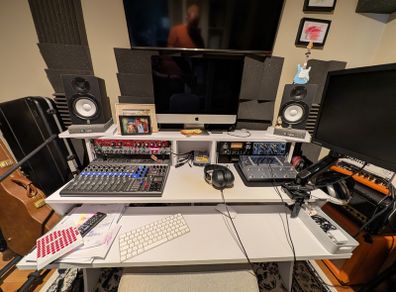Gaming / Audio Desk