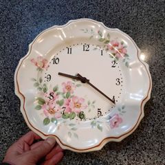 Plastic Flowery Kitchen Wall Clock (used).
