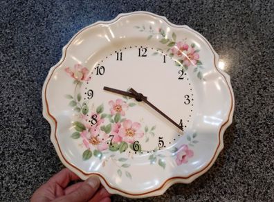 Plastic Flowery Kitchen Wall Clock (used).