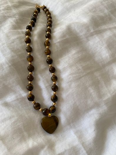 Beaded necklace with heart