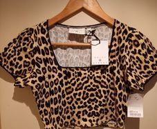 BNWT Cropped T-shirt Size 8