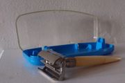 Vintage Gillette : Slim Twist Razor with Original Case - 1970s