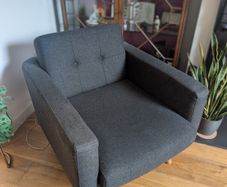 2 Armchairs. Excellent quality (can be sold separately)