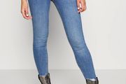 BNWT River Island Amelie Mid Rise skinny stretchy jeans size UK18S EU46 S Postage included