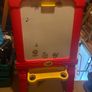 Crayola Easel 2-in-1 Chalkboard and Magnetic White Image 3