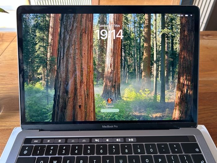 MacBook Pro 13 (2019) Intel i7/16GB /1TB SSD