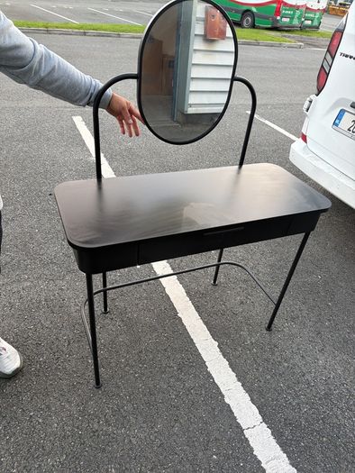 Dressing table with mirror