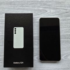 Unlocked Samsung Galaxy S24