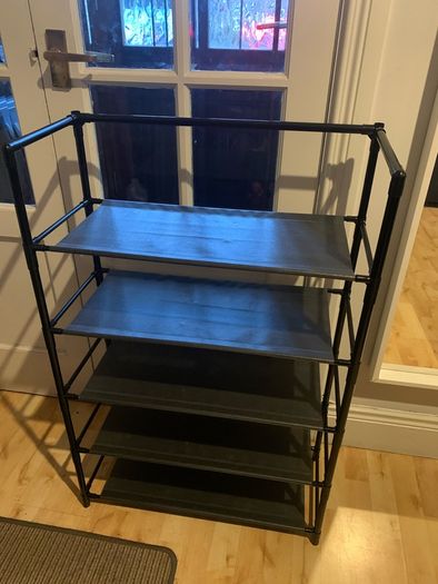 shoe rack ( no price below)
