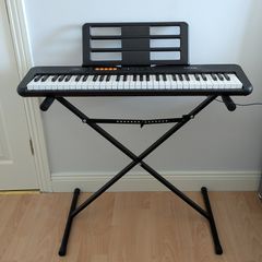 Casio CT-S100 keyboard with stand, in excellent condition