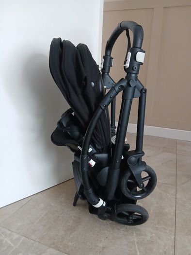 bugaboo bee 6 with new born bassinet cocoon and footmuff