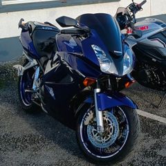 05 Honda VFR VTEC - 35k kms - Excellent Condition