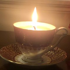 Vintage tea cup and saucer candle