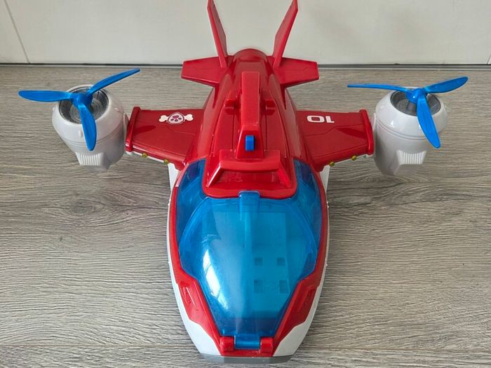 Paw Patrol ( Tower, Vehicles, Mini Vehicles, Characters) plus FREE Air Rescue Patroller and Paw Patroller