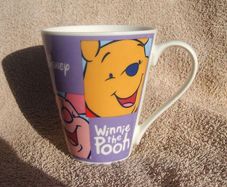 WINNIE THE POOH (Disney) - a finely-made merchandise mug (clean unused condition)