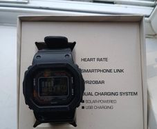 Casio G shock dw-h5600 bluethooth fitness watch