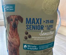 Select Gold Maxi Senior Sensitive dog food 25kg