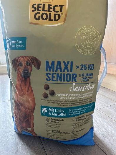 Select Gold Maxi Senior Sensitive dog food 25kg