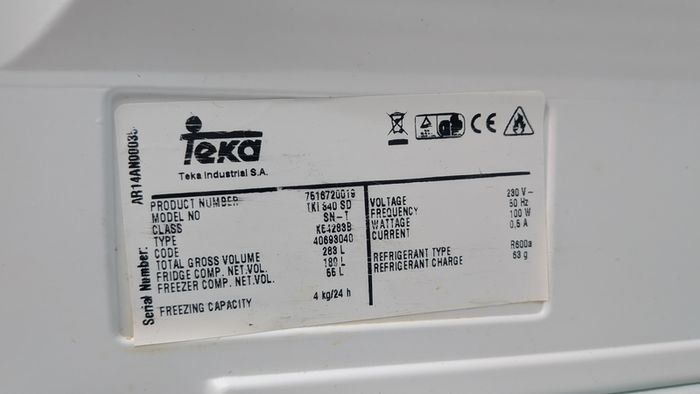 TEKA fridge freezer built in