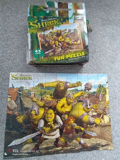 Shrek puzzle. Puzzle size 39x29cm