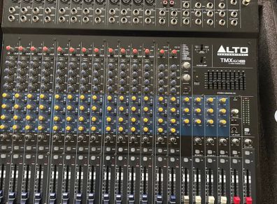 ALTO 16-Channel Powered Mixer with Effects