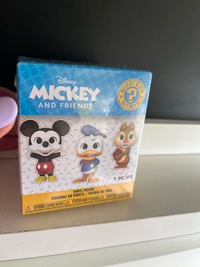 Mickey surprise box