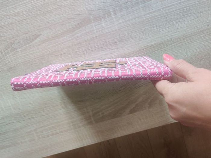 Brand new Tommy Hilfiger IPad 11inch Pink Case cover  Postage included