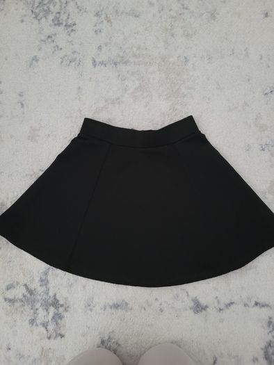 Black Skirt. Size 7-8yrs. New