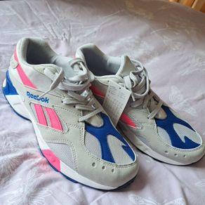 Sport trainers